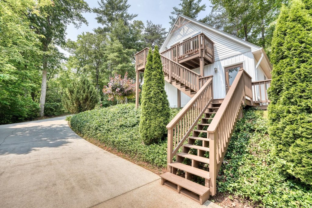 7 Kadens Cove