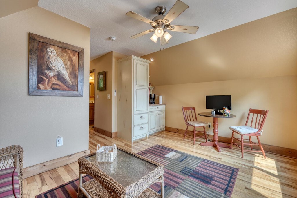 7 Kadens Cove
