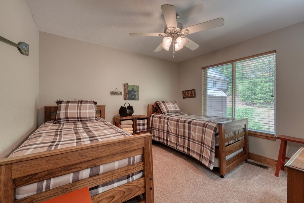 7 Kadens Cove