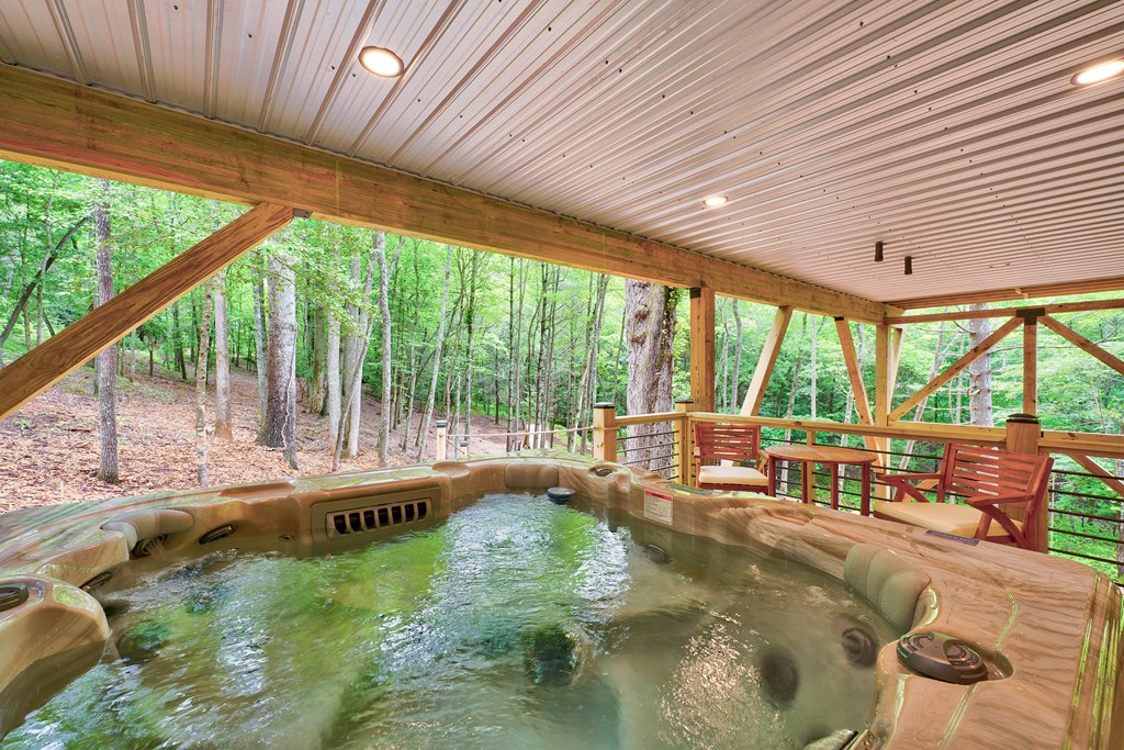 60 Bridle Path