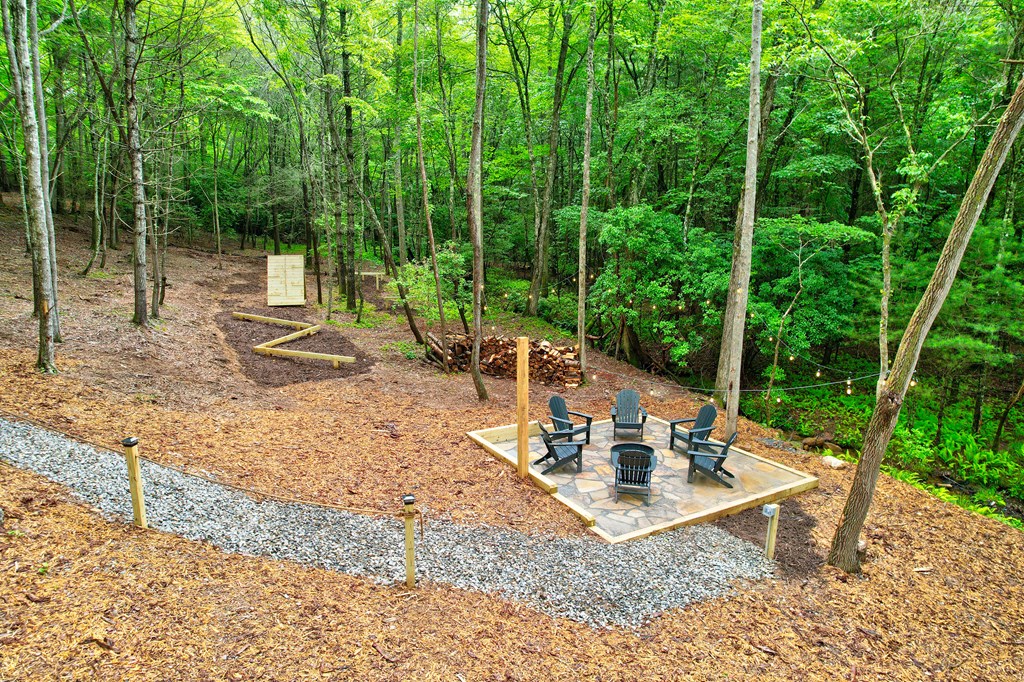 60 Bridle Path
