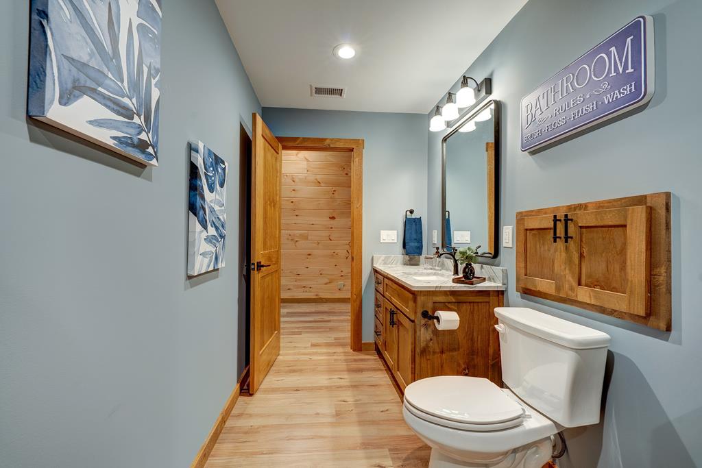 60 Bridle Path