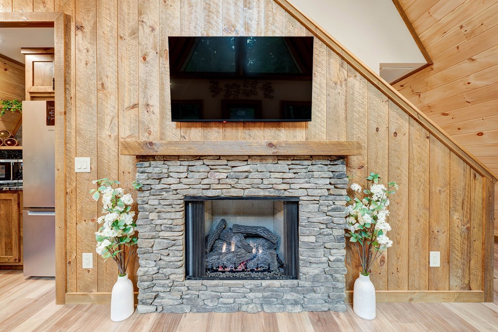 60 Bridle Path