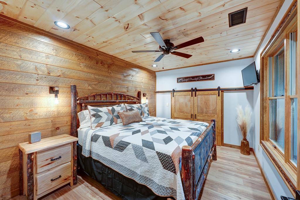 60 Bridle Path