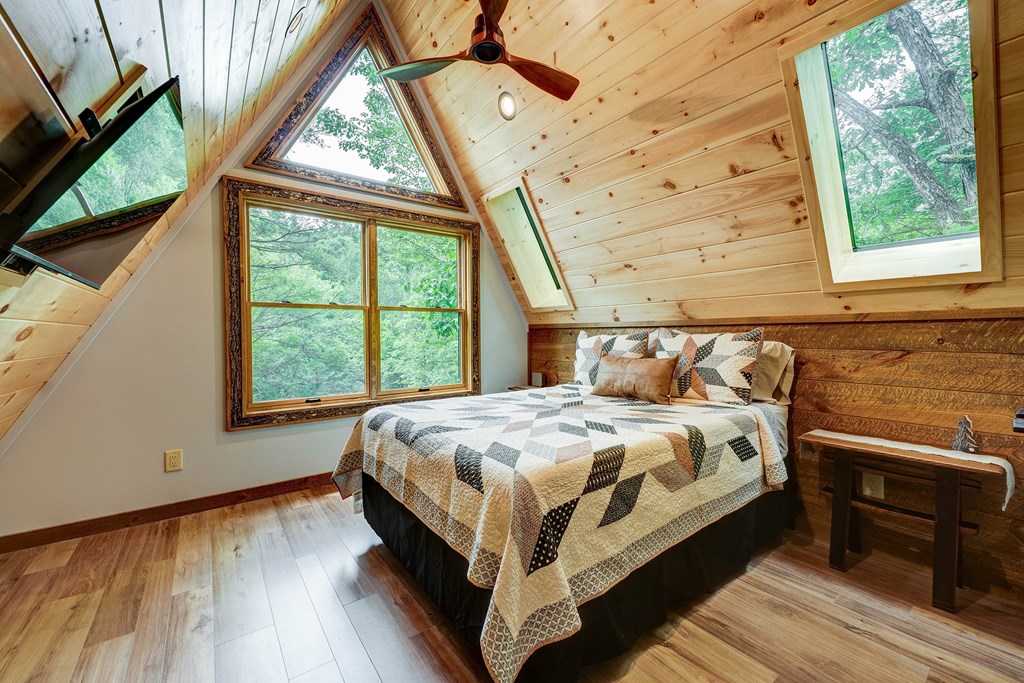 60 Bridle Path