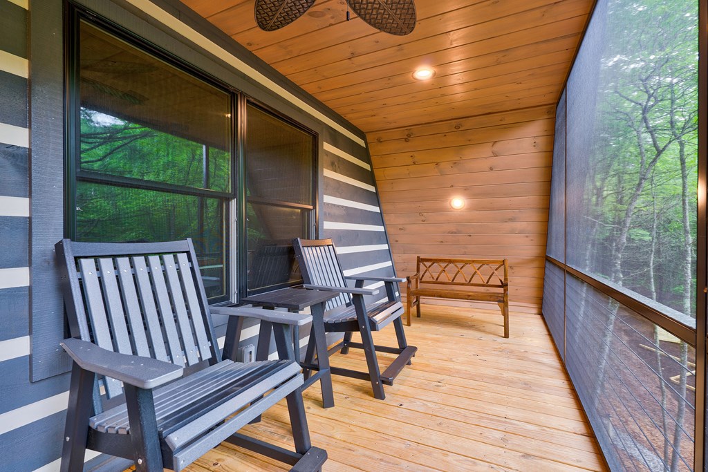 60 Bridle Path