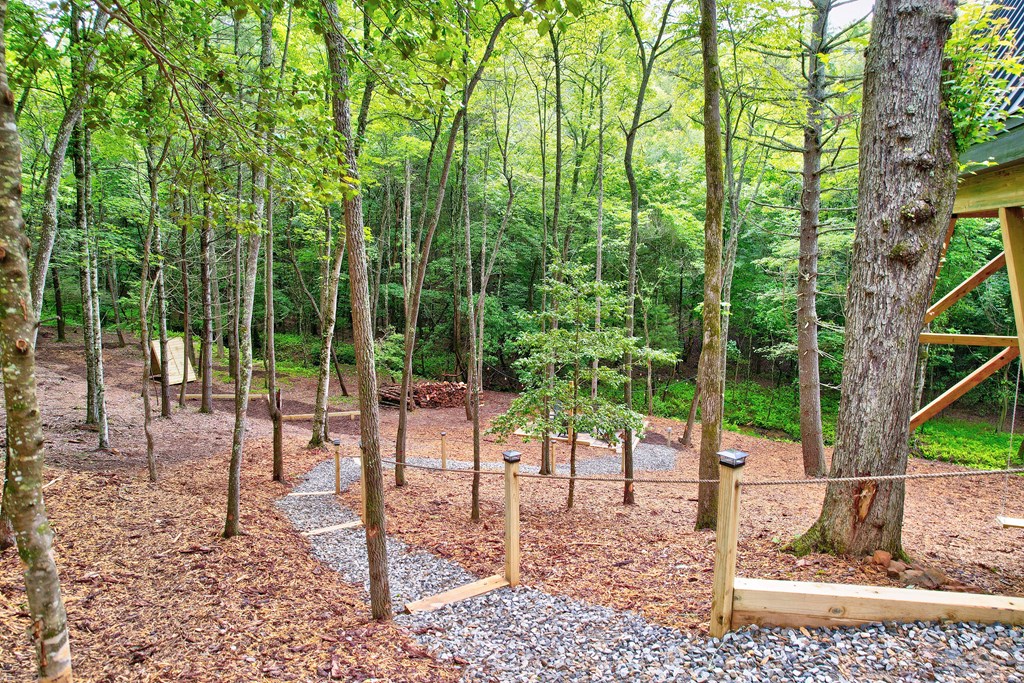 60 Bridle Path
