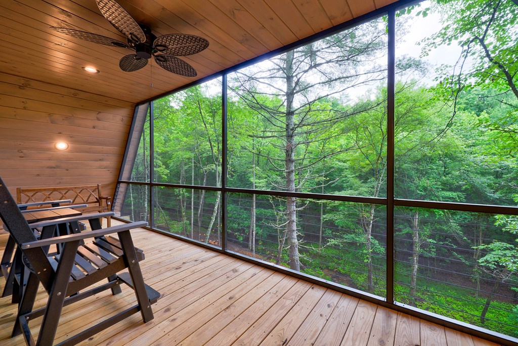 60 Bridle Path