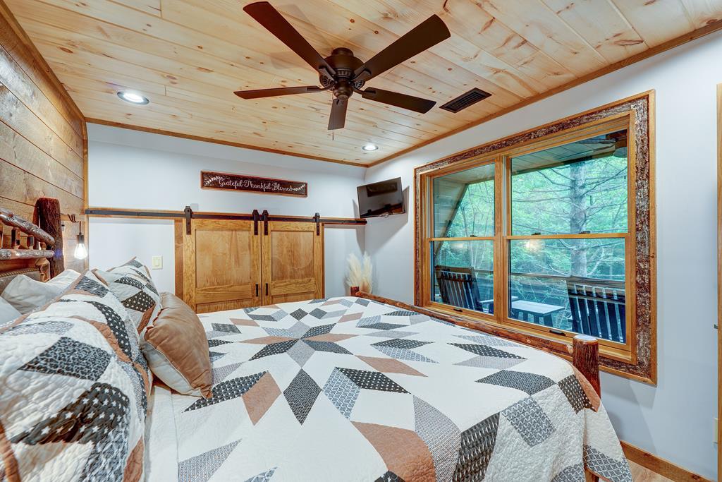 60 Bridle Path