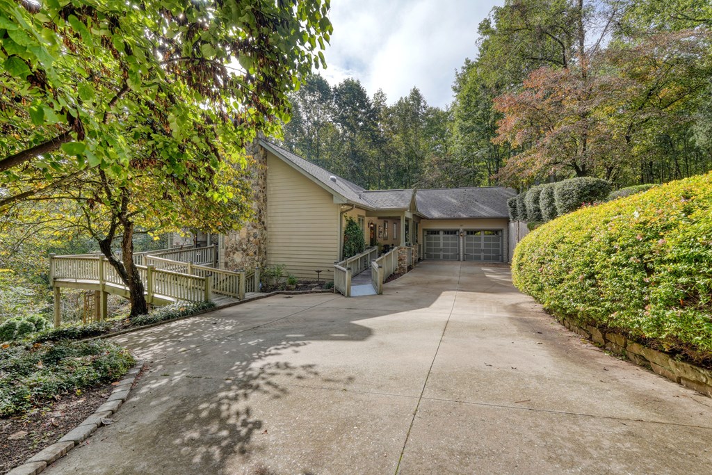 197 Eagles View Road