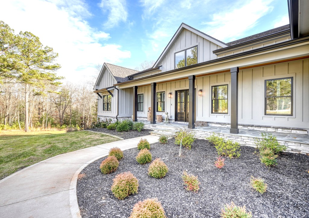 284 Eastridge Court