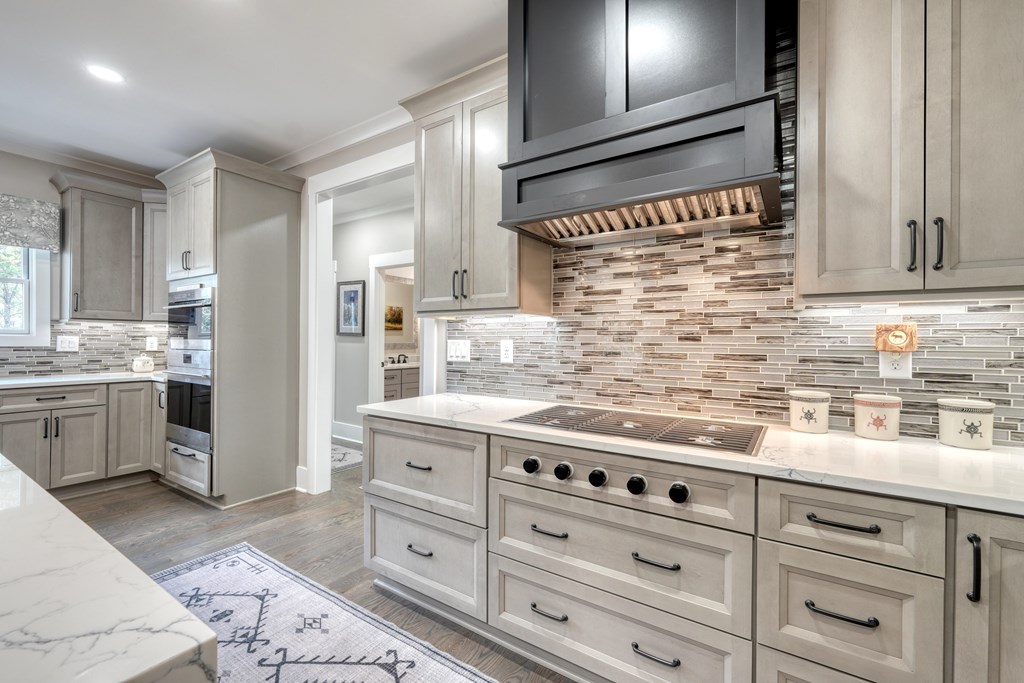284 Eastridge Court