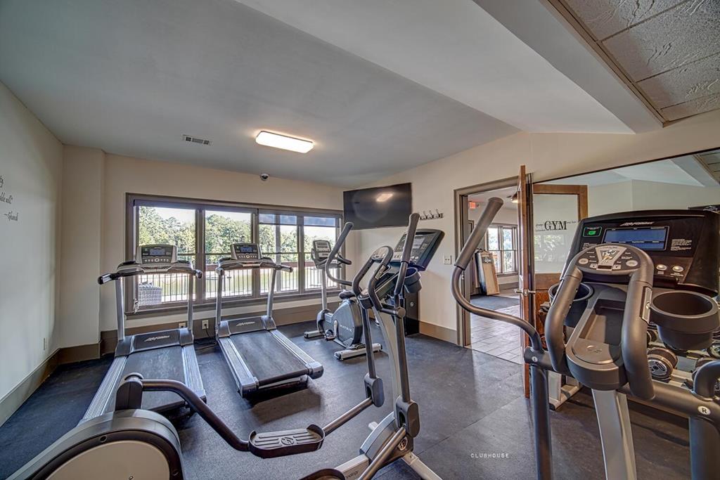 284 Eastridge Court