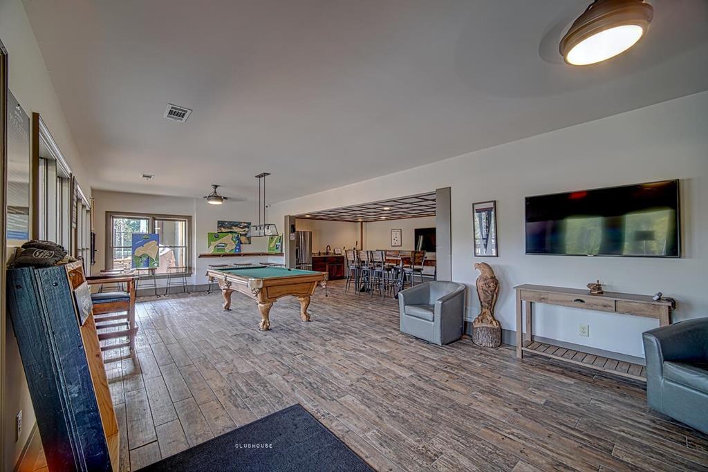 284 Eastridge Court