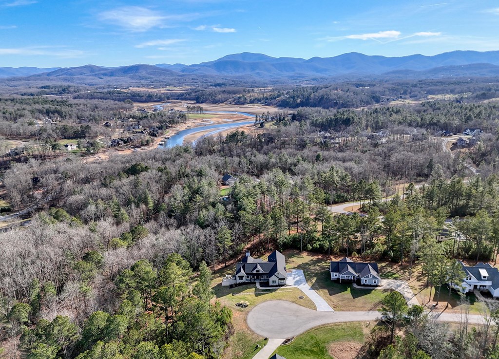 284 Eastridge Court