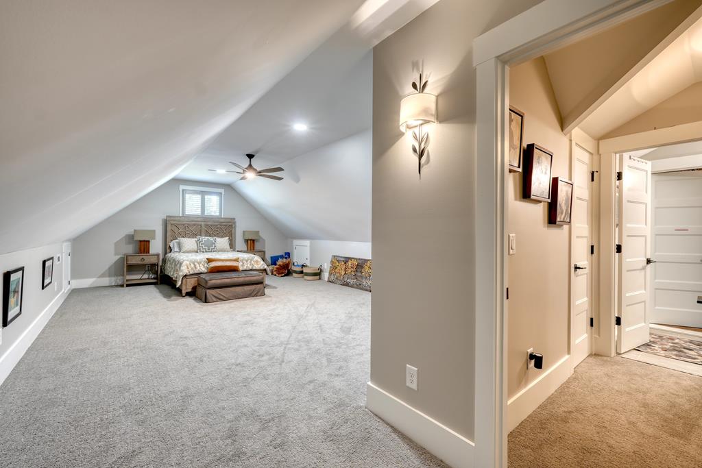 284 Eastridge Court