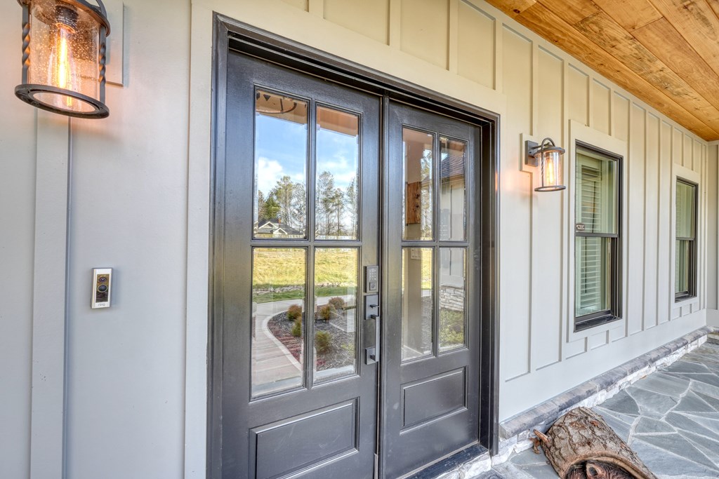 284 Eastridge Court