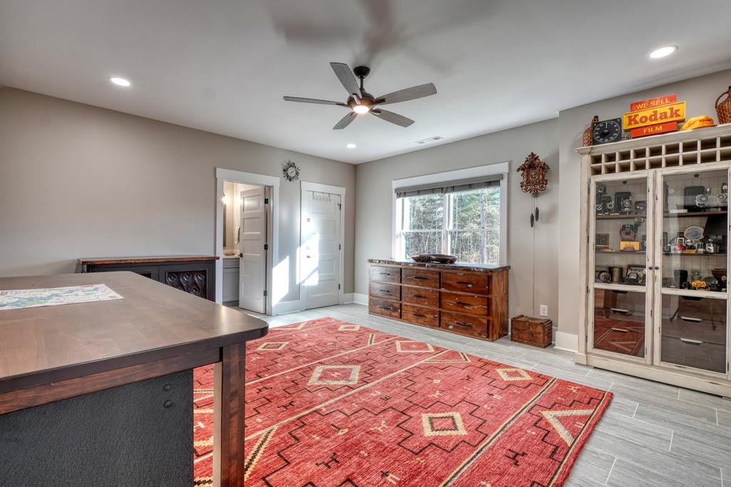 284 Eastridge Court