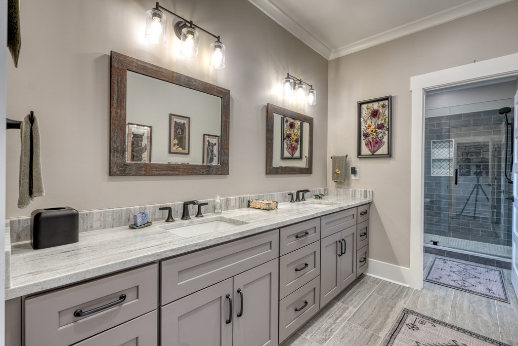 284 Eastridge Court