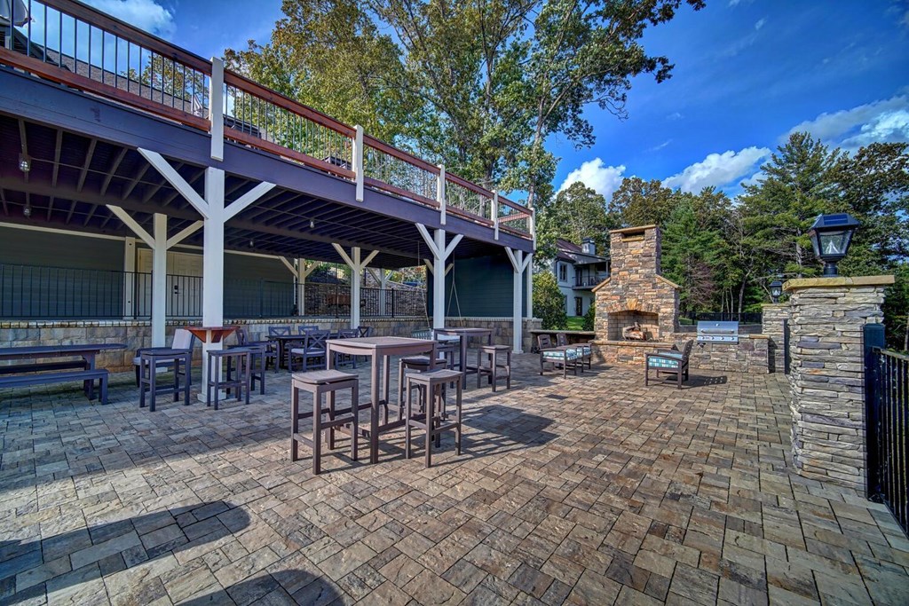 284 Eastridge Court