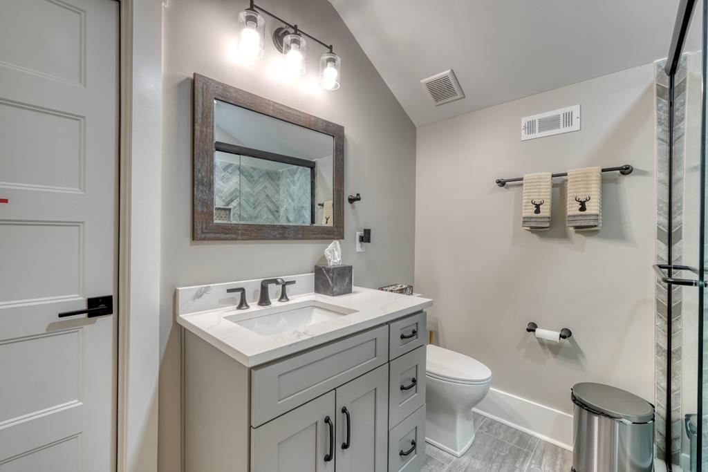284 Eastridge Court