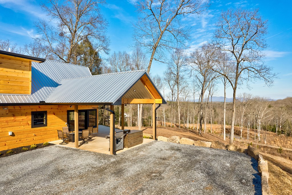 187 Briar Woods Lane