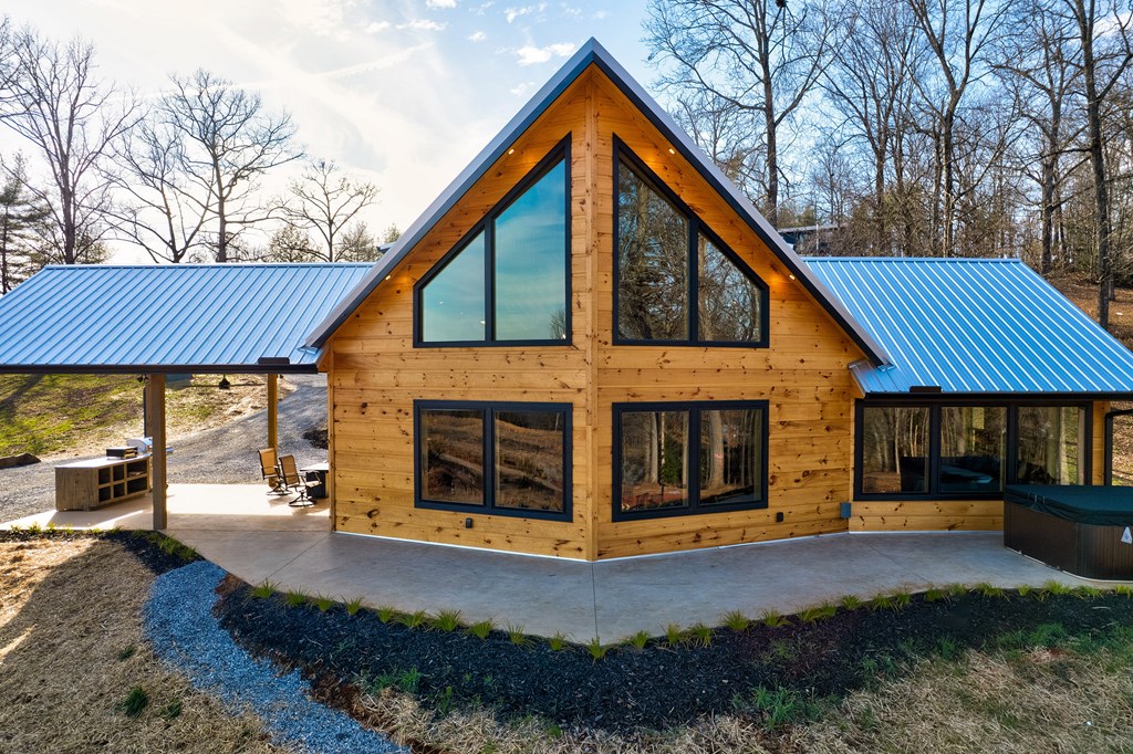 187 Briar Woods Lane
