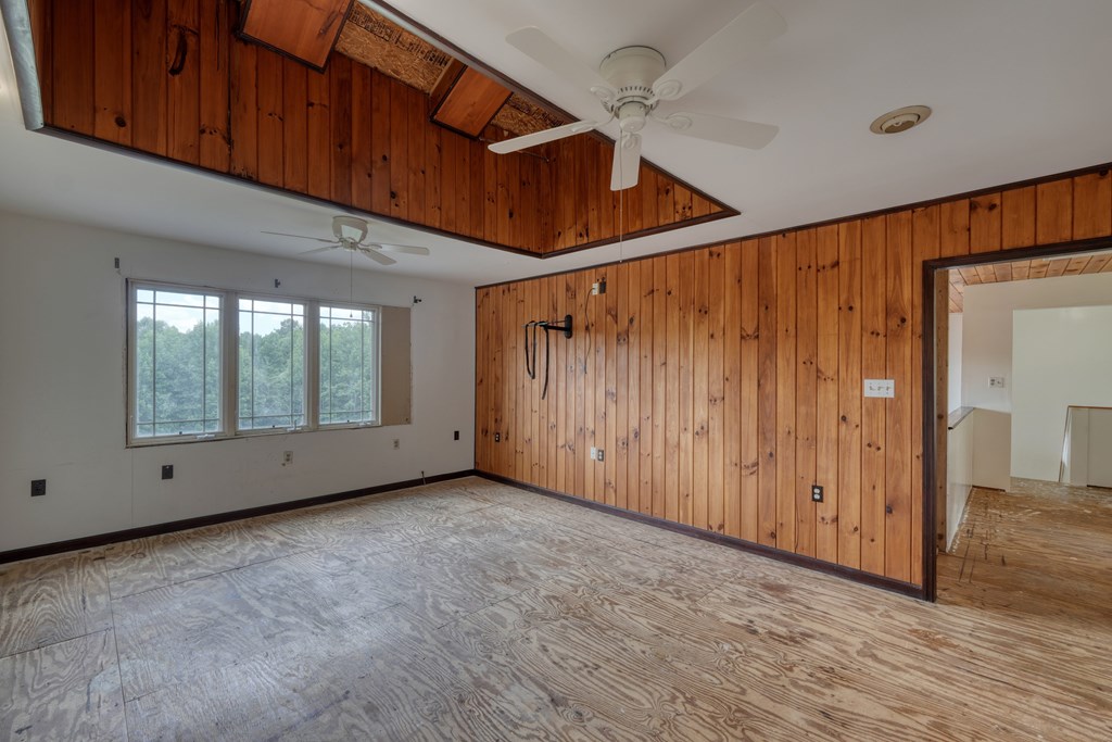 89 Simmons Ridge