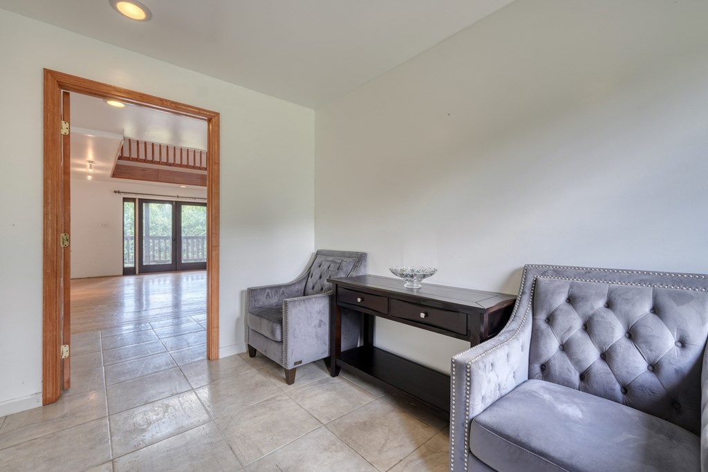 89 Simmons Ridge