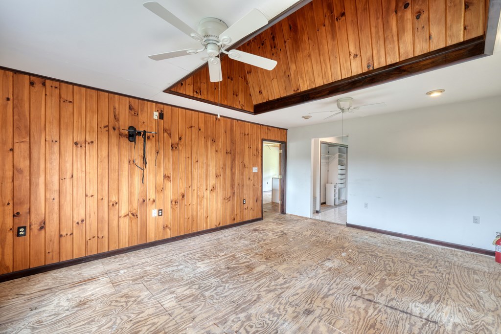 89 Simmons Ridge