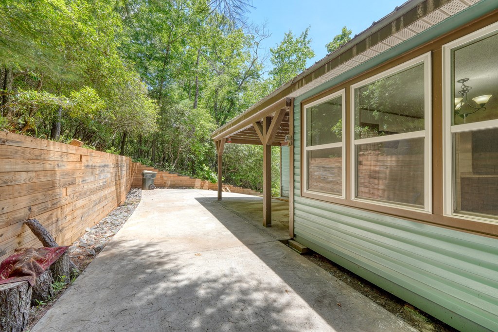 4777 Laurel Mountain Road
