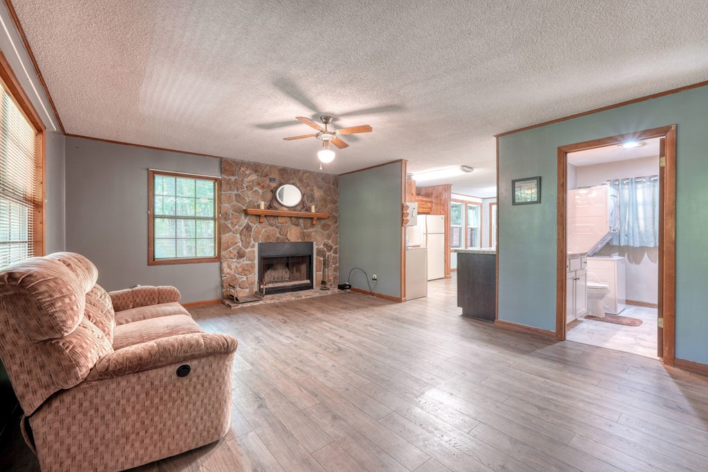 4777 Laurel Mountain Road