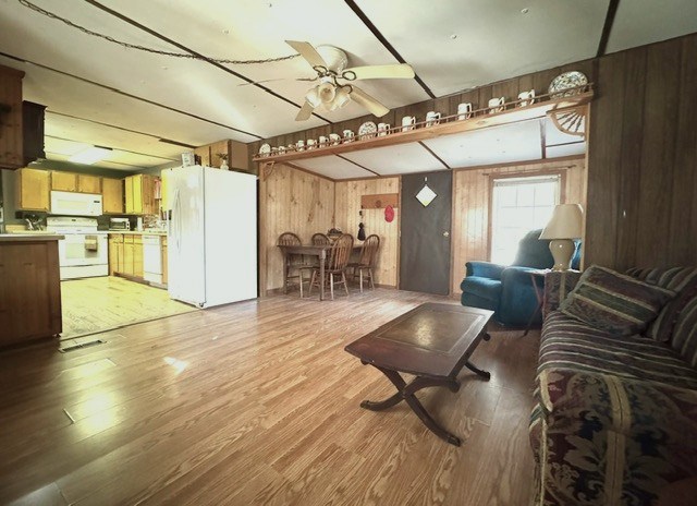 123 Leisure Woods Lane