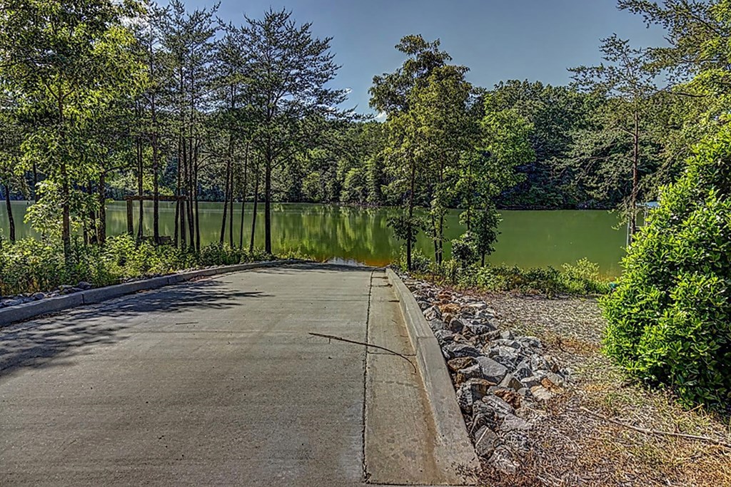359 New Water Way