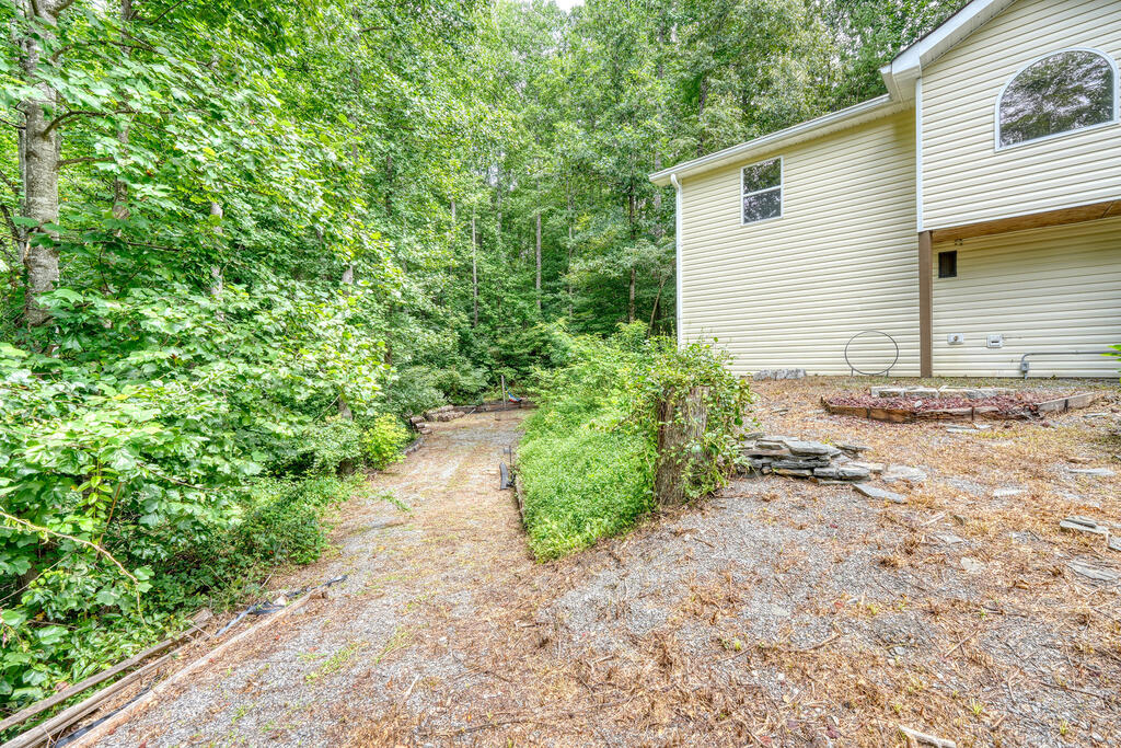 553 Grayce Lane