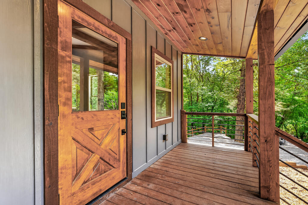 287 Lakeview Circle