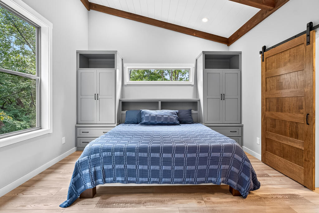 287 Lakeview Circle