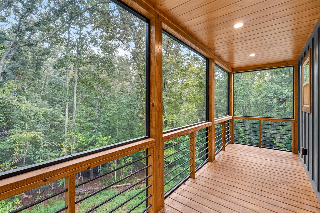 287 Lakeview Circle