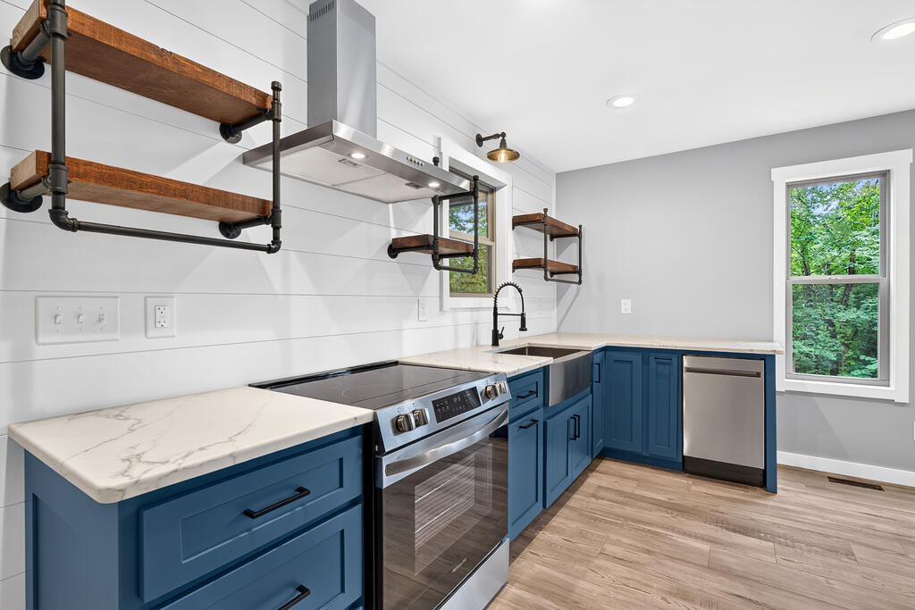 287 Lakeview Circle