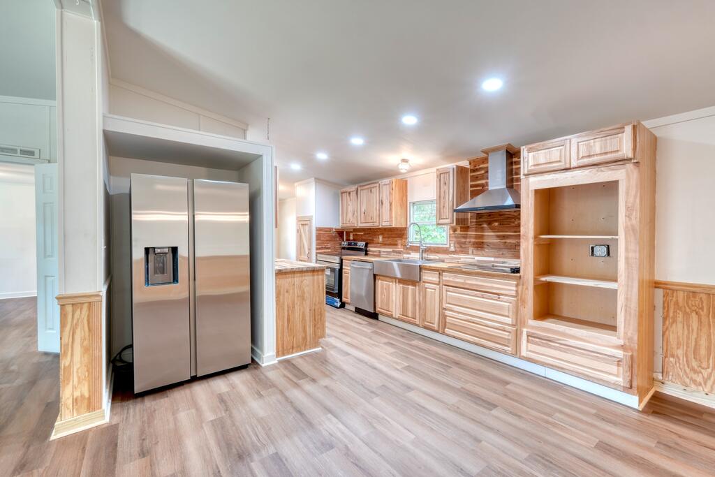 48 Green Trail