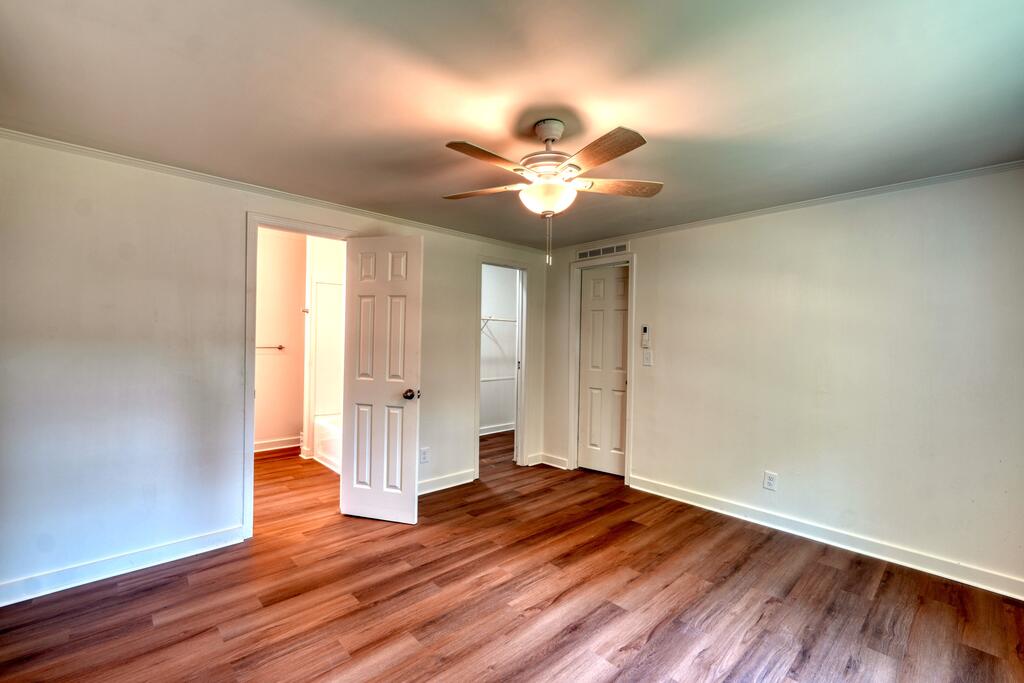 48 Green Trail