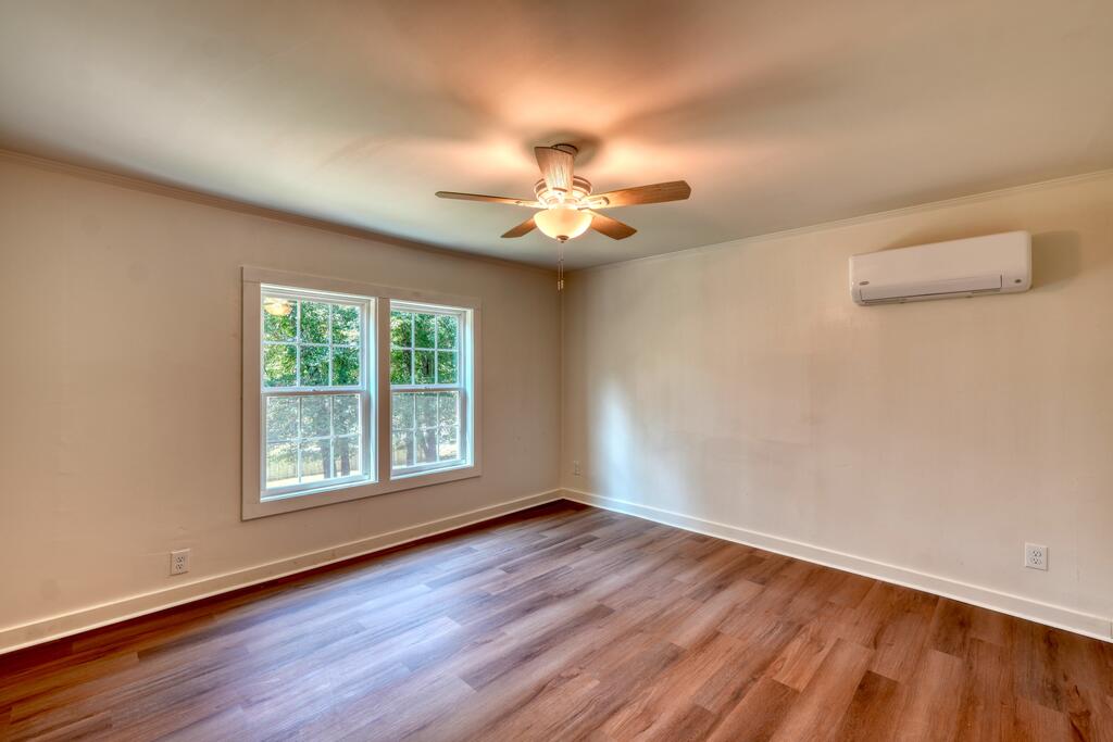 48 Green Trail