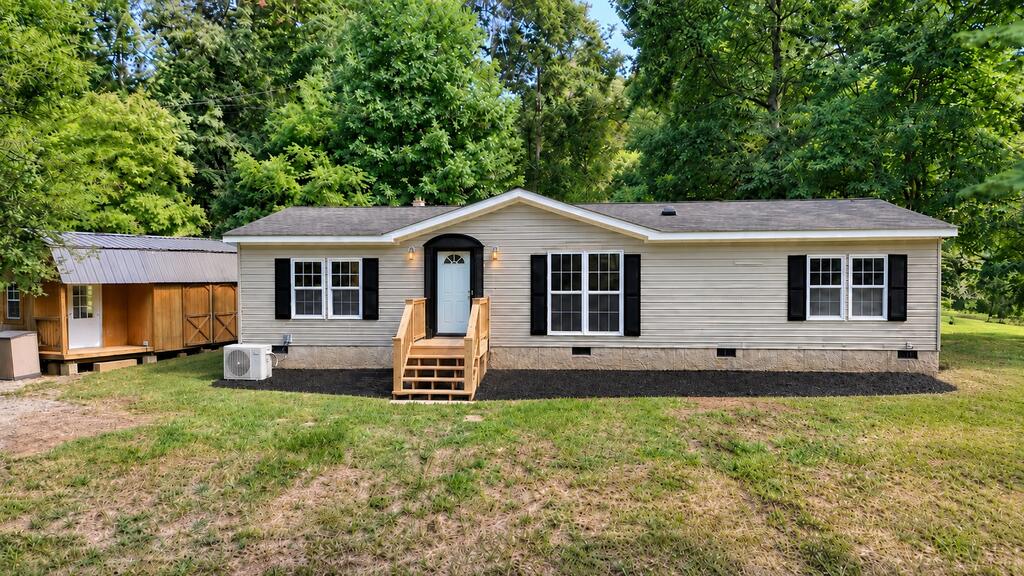 48 Green Trail