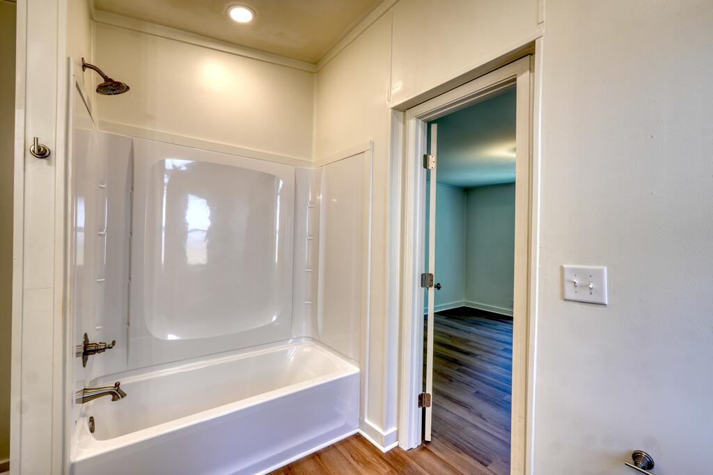 48 Green Trail