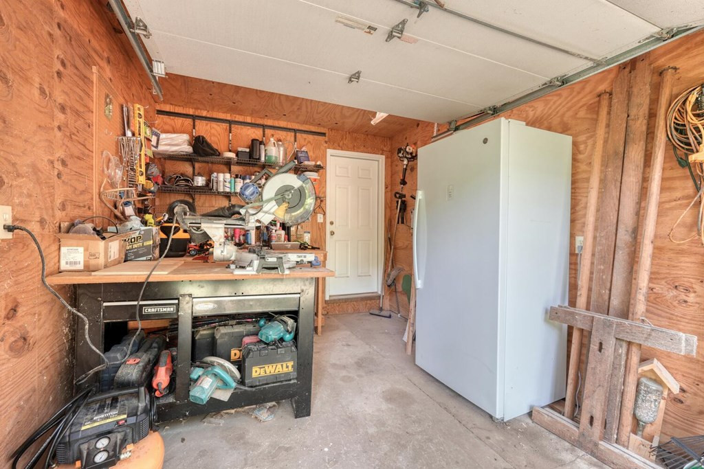 1007 Valley River Avenue
