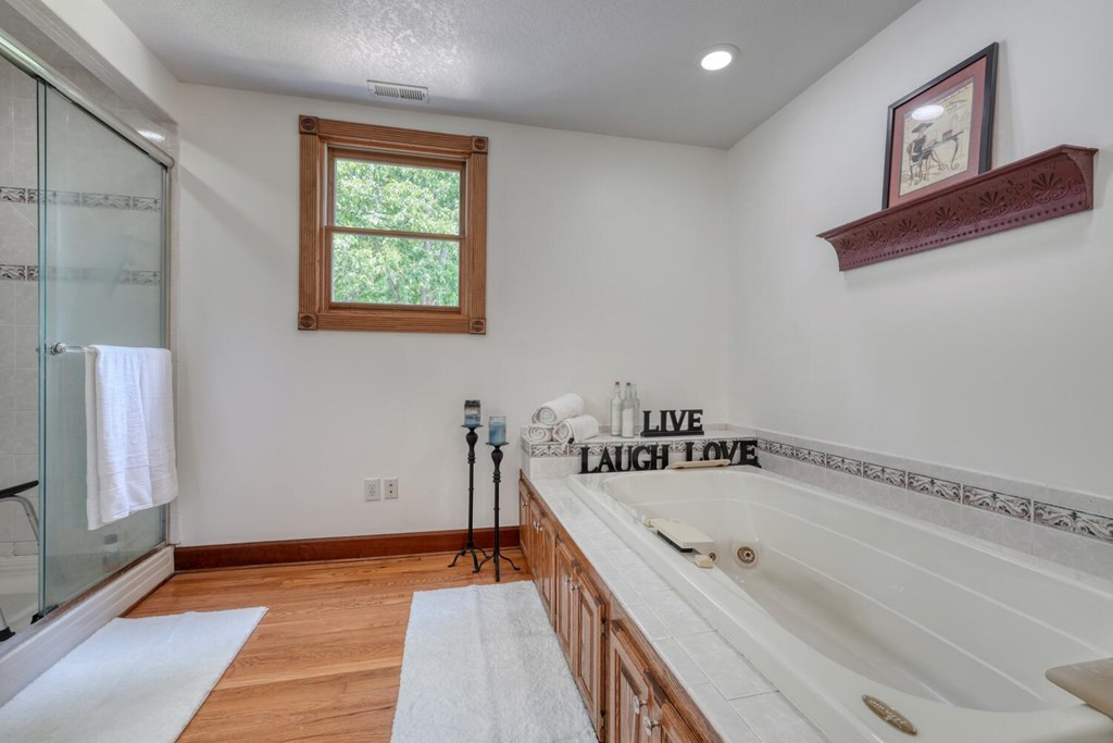 1007 Valley River Avenue