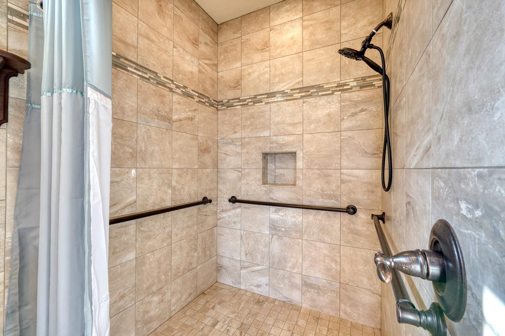 197 Eagles View Road