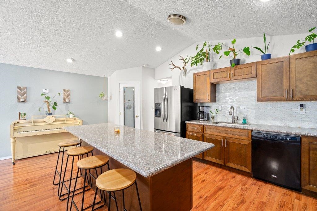 1314 E Lacrosse Ave