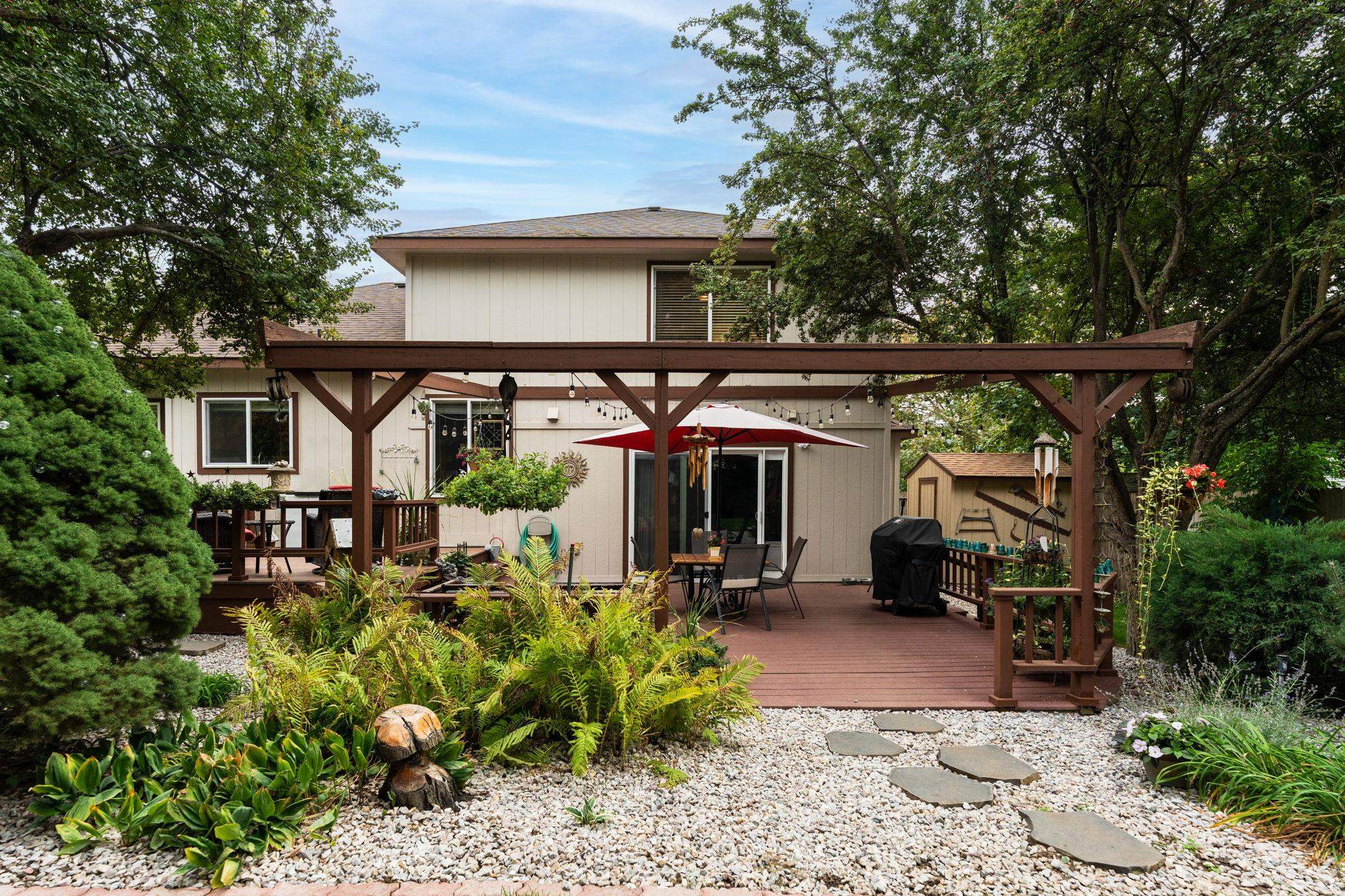 12113 E 38TH Ave