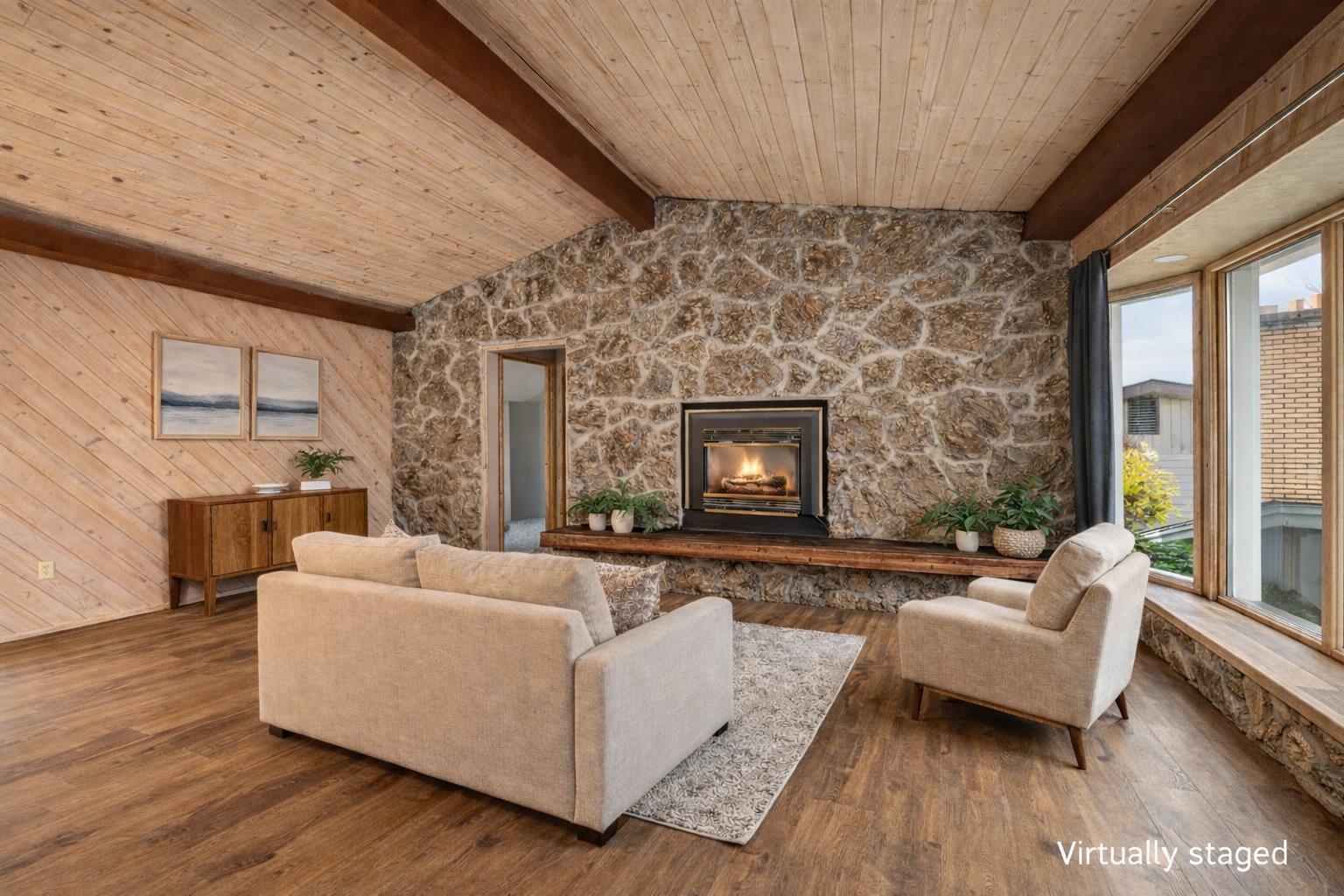 102 Crestview Dr